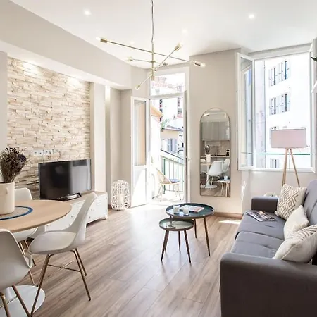 L19 1bdr Massena 2mins Sea/promenadeac/balcony Appartement *